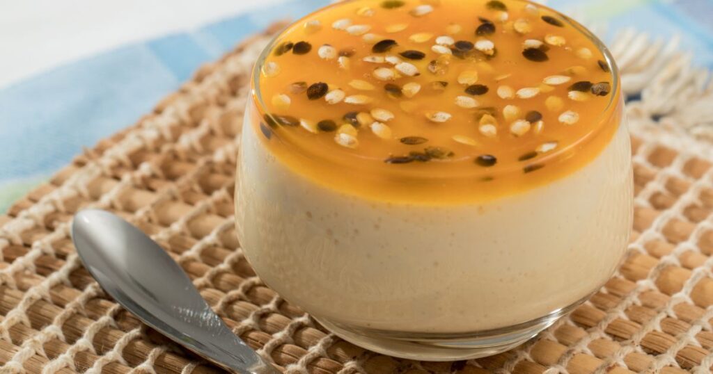 mousse de maracujá com polpa