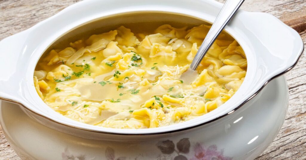 Sopa de Agnolini