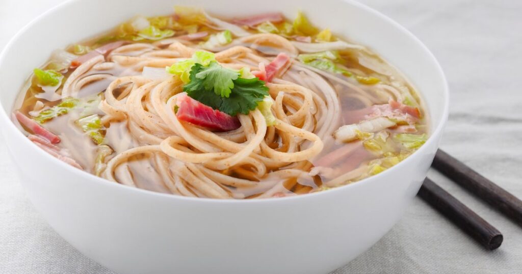 Sopa de Batata com Macarrão