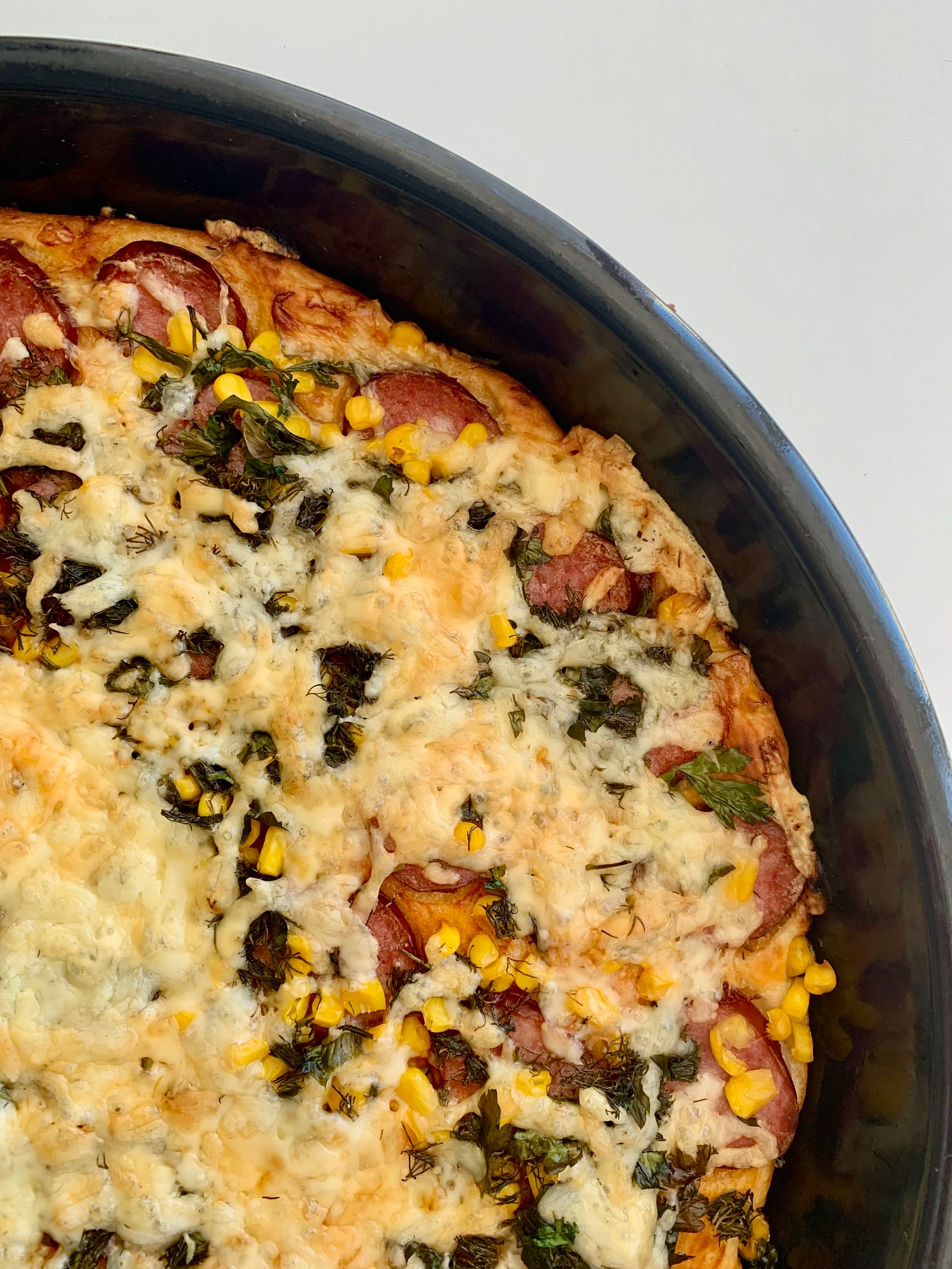 Pizza de liquidificador de calabresa